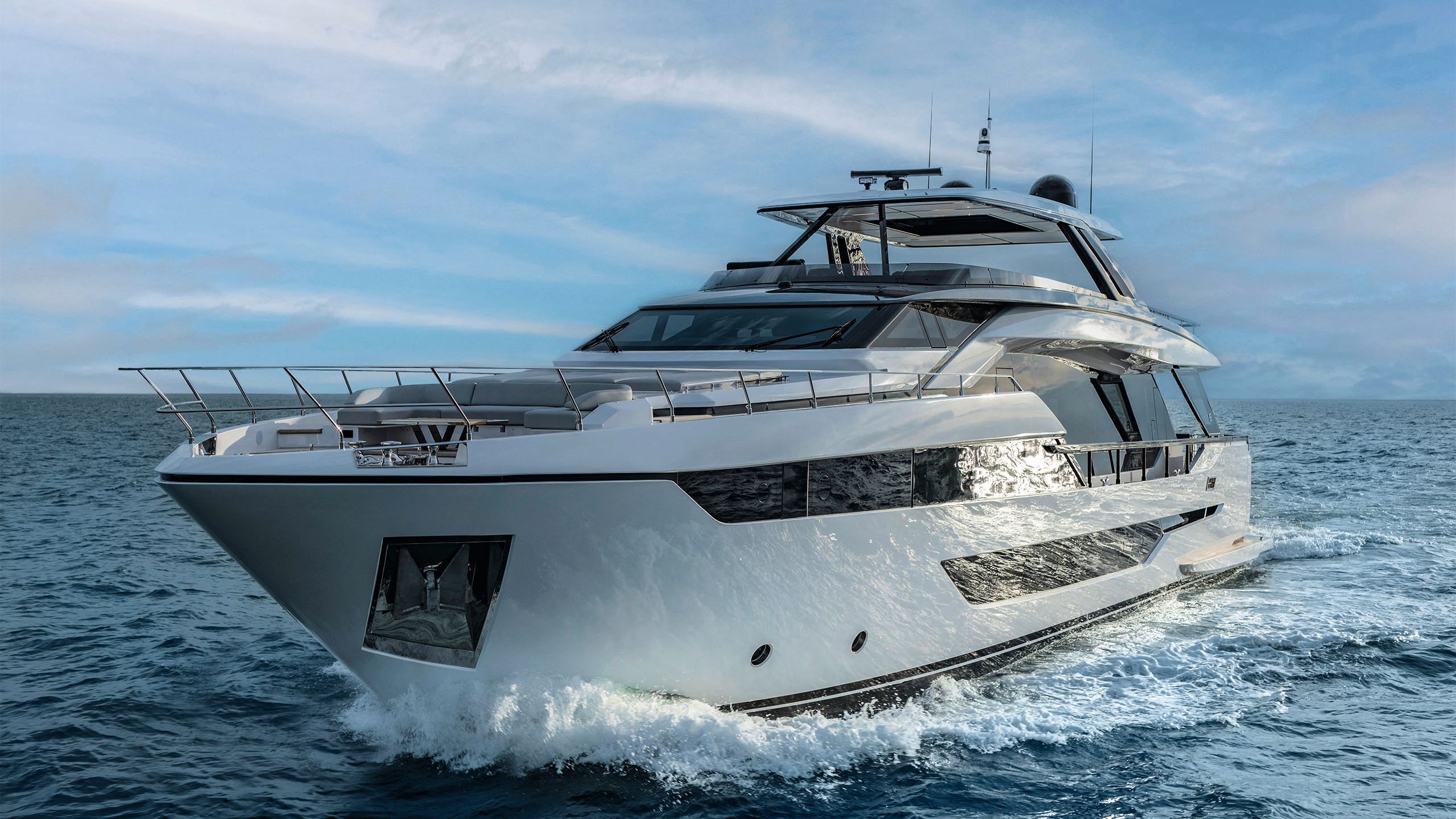 The 940 from the side