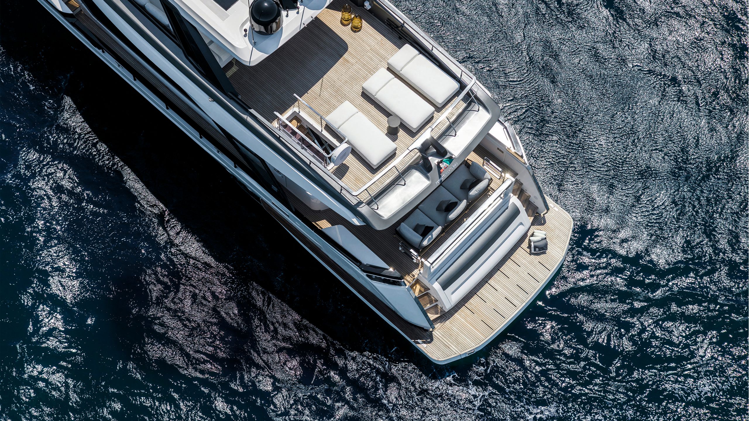 The back of the 940 from above