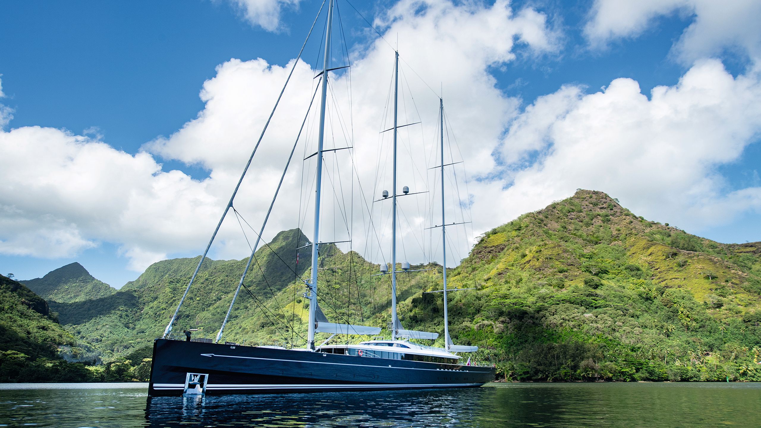 Wide shot of Sea Eagle II