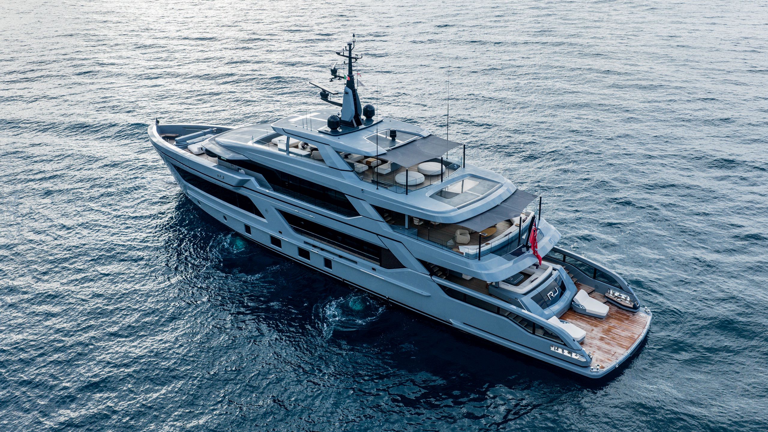 RJ from the back and above on the water