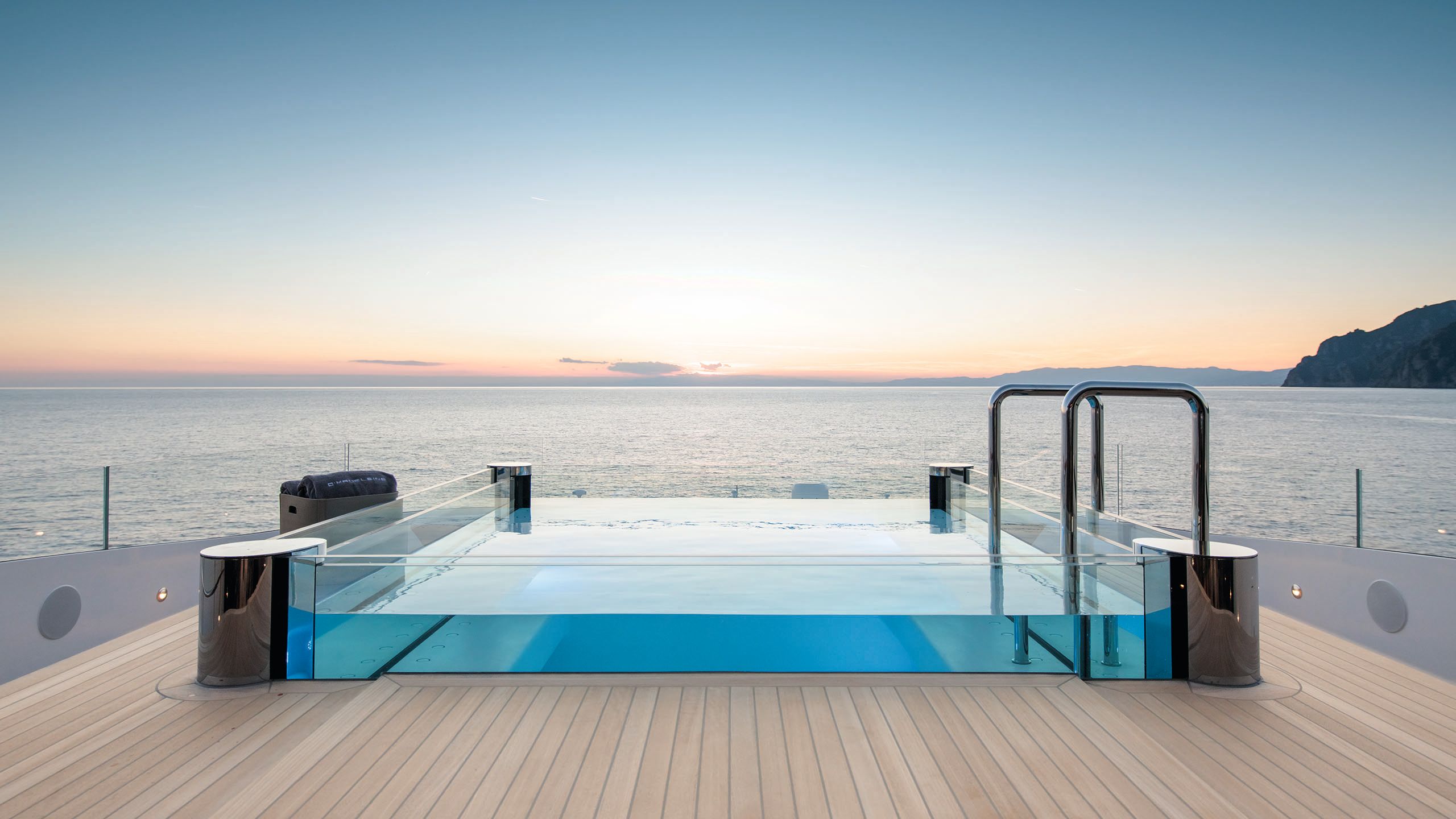 Side view of glass pool