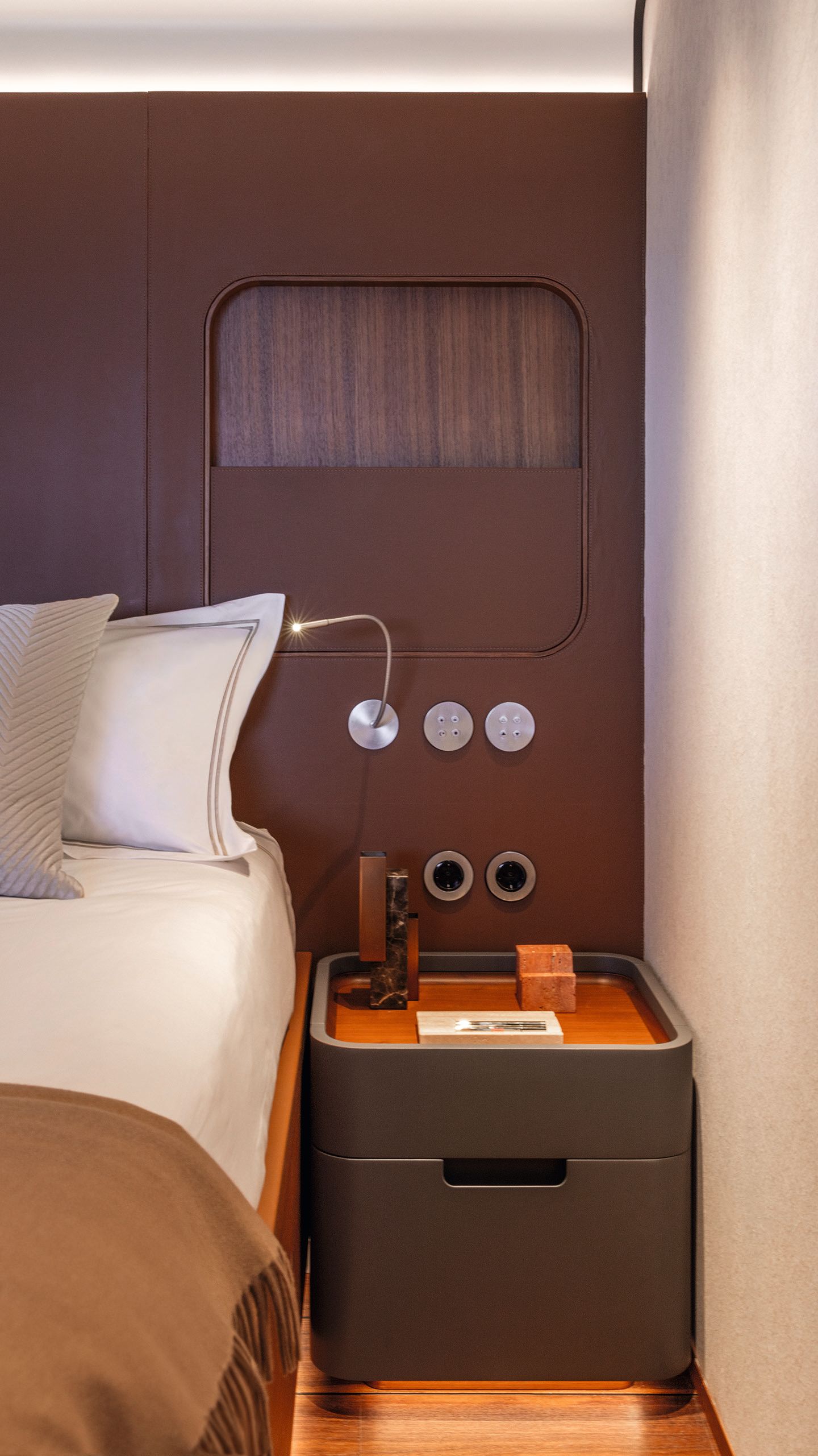 Custom Line interior