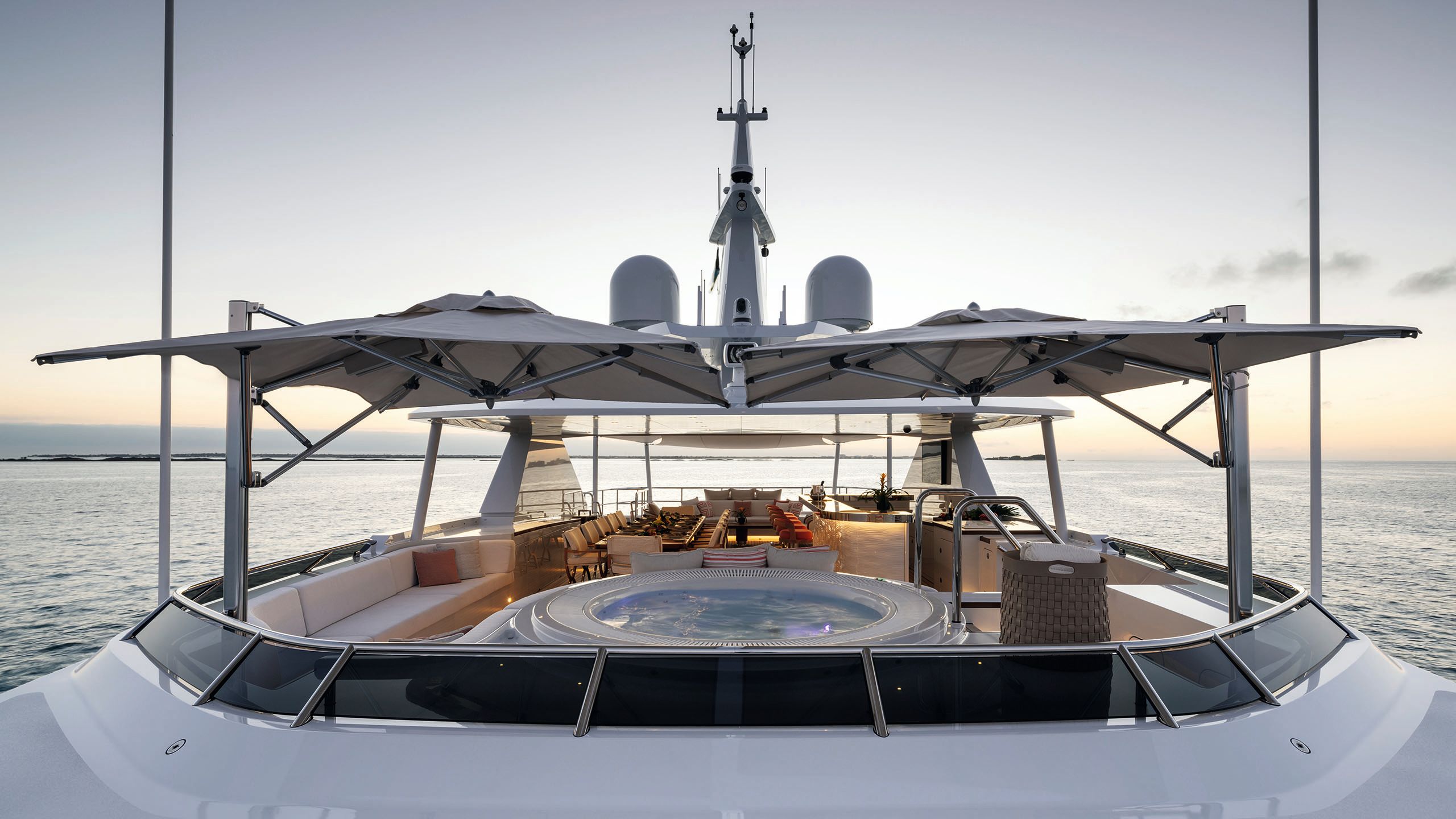 Looking into the deck from the back - the Jacuzzi is at the centre