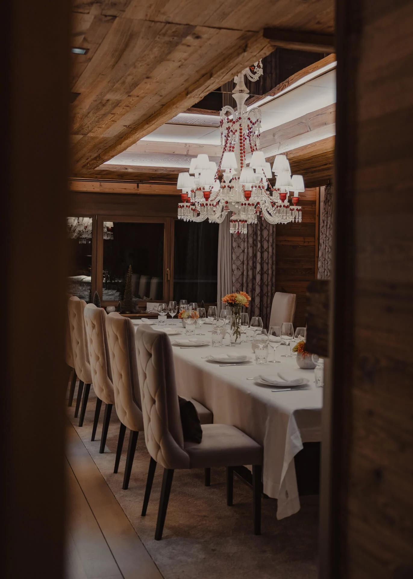 Ultima Crans-Montana dining room