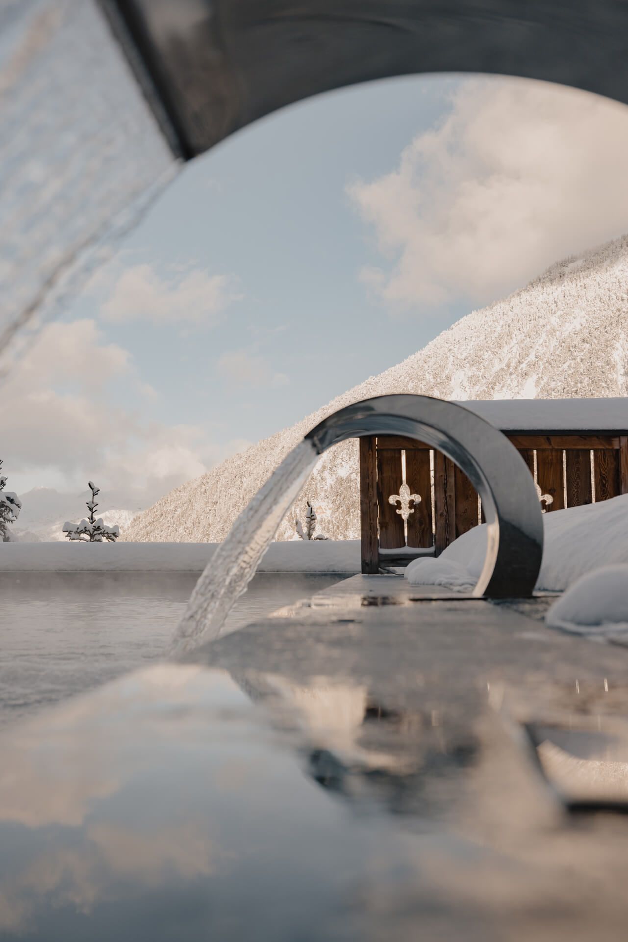 Ultima Hotel Courchevel pool